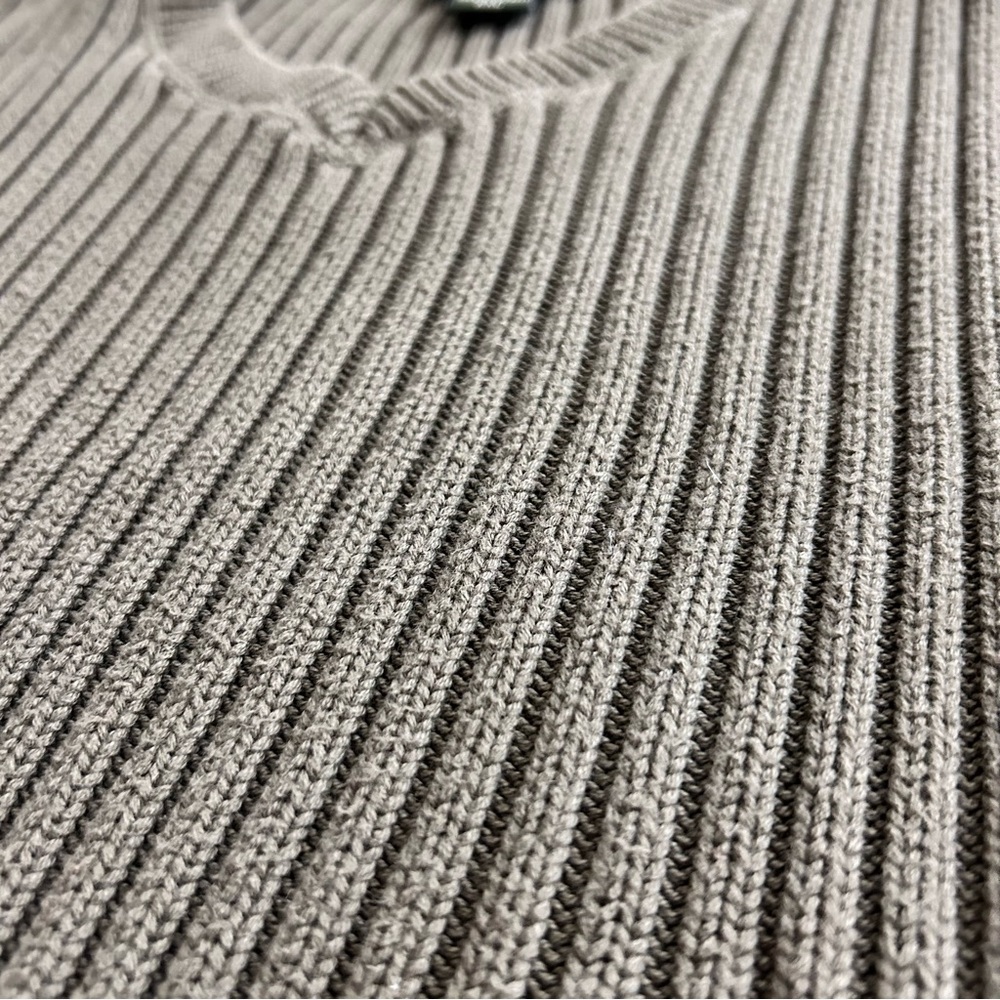 Eddie Bauer Men’s Ribbed Knit Heavy Cotton V-neck Sweater. Size XXL. - Picture 5 of 8